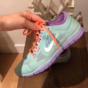 Nike Free TR Fit 4 shoes in Size US 8.5 (EUR 40)
